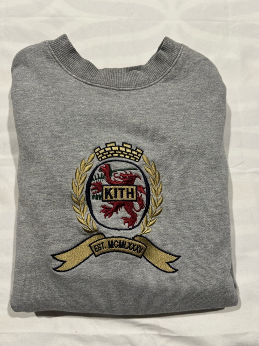 Kith + Tommy Hilfiger Collab  Vintage Men’s Embroidered Sweatshirt Size Small